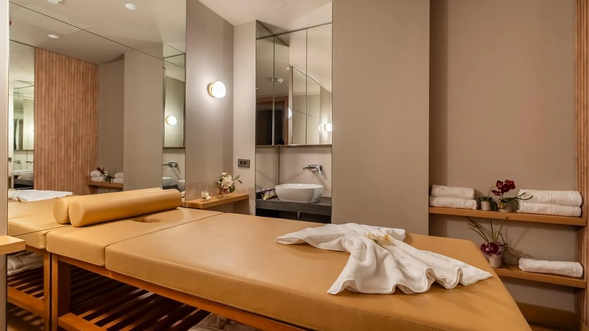 Erk Hotel Стамбул